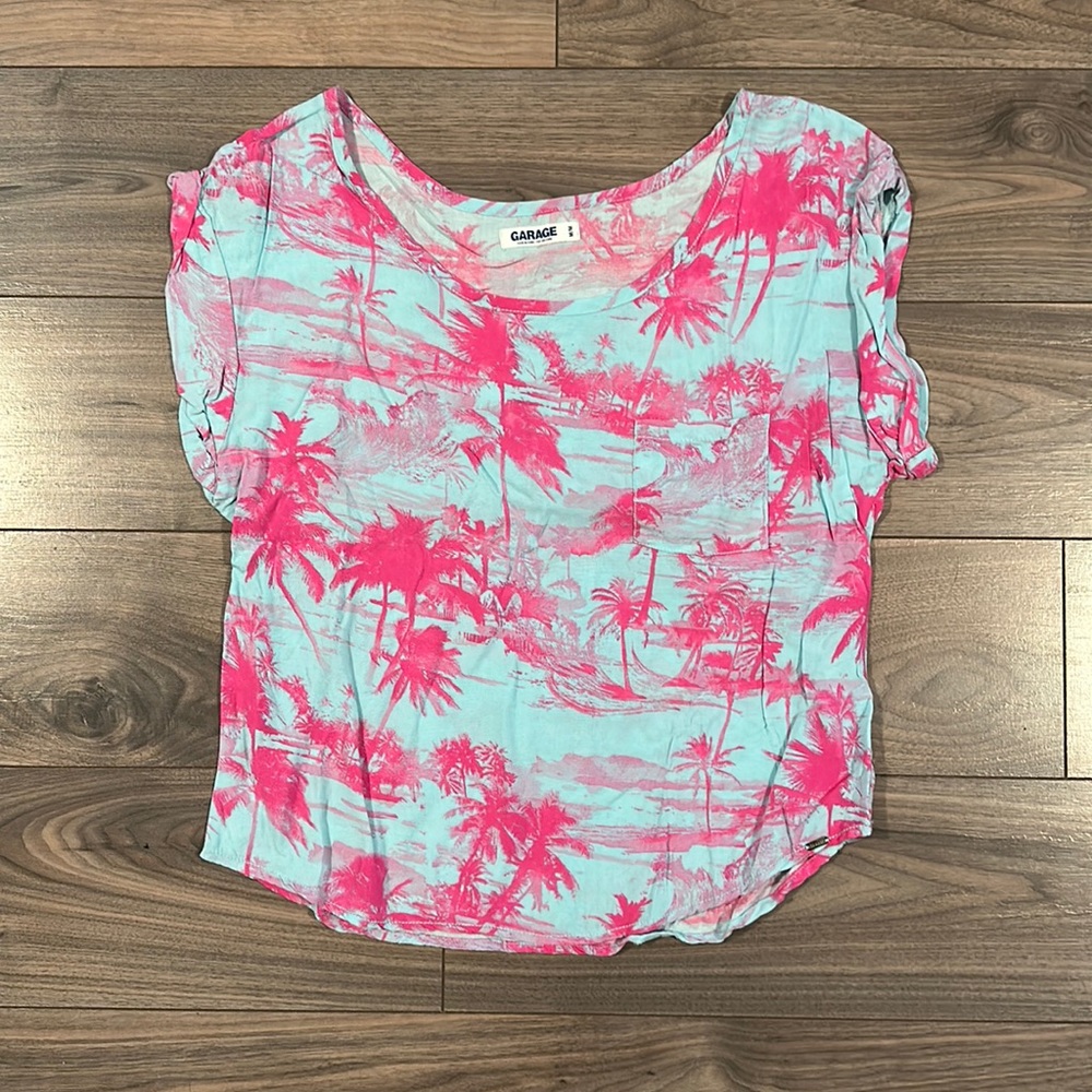 Garage Semi-Casual T-shirt w/ Pocket - Size: Medium